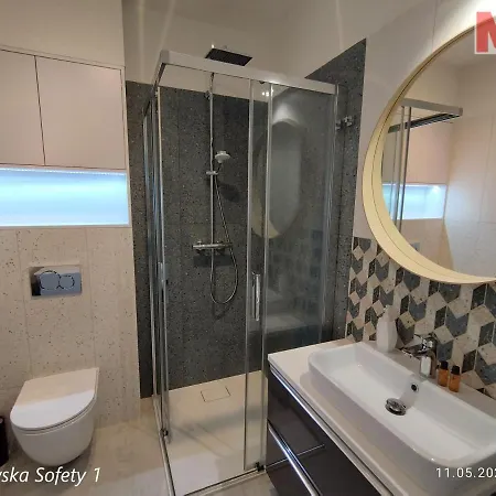 Mye - Piotrkowska 44 *